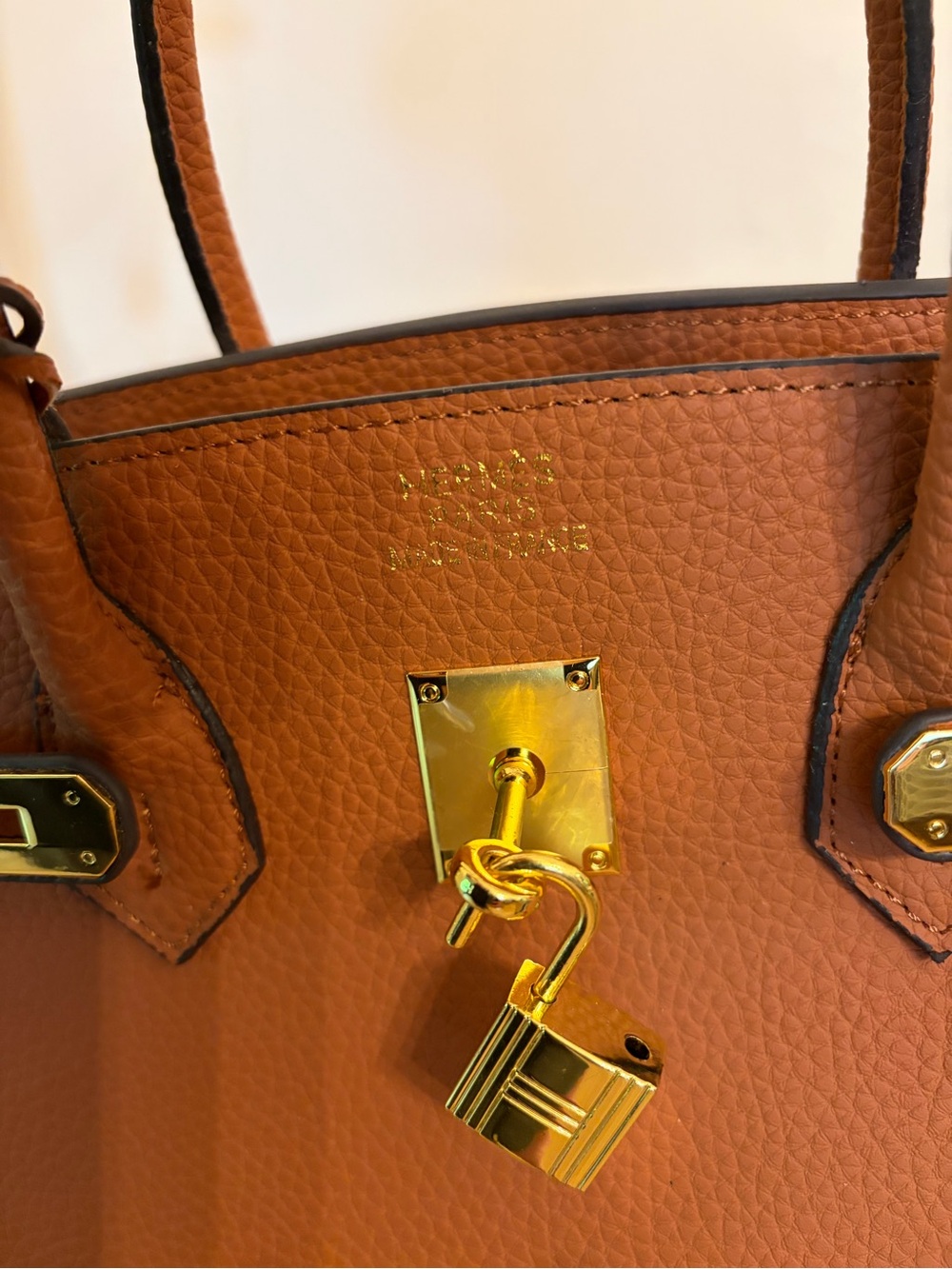 35cm Gold on Gold vegan Satchel with Gold Lock, key and clochette, Strap. - Picture 8 of 9